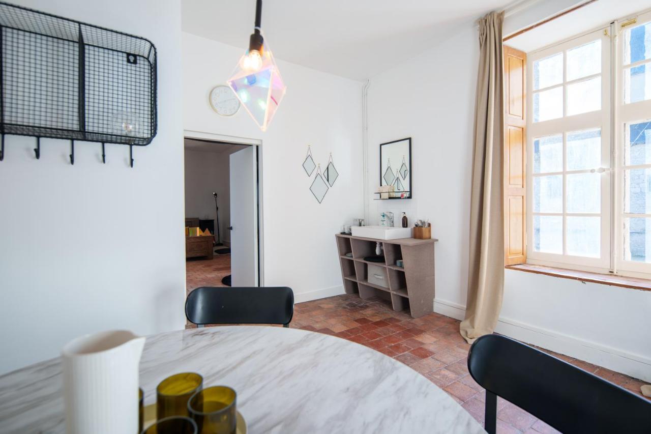 La Loge , Nuit Insolite Au Chateau De Beaugency Exterior photo