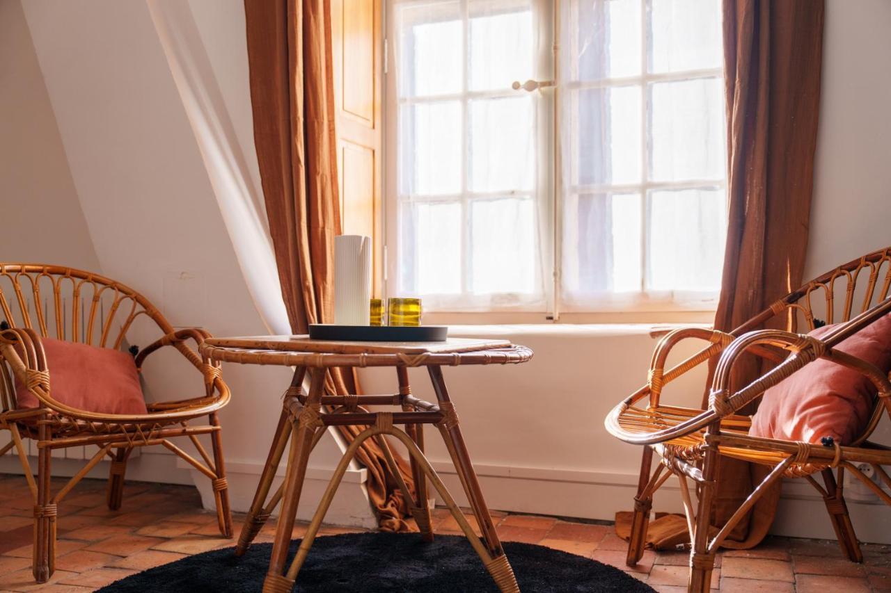 La Loge , Nuit Insolite Au Chateau De Beaugency Exterior photo